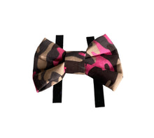 Load image into Gallery viewer, Pink splash camo bows, dog bows

