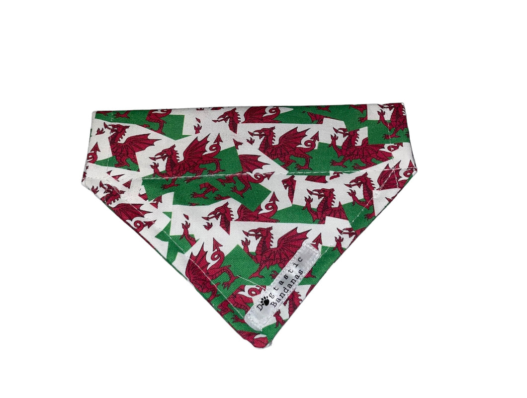 Wales flag dog/pet bandana
